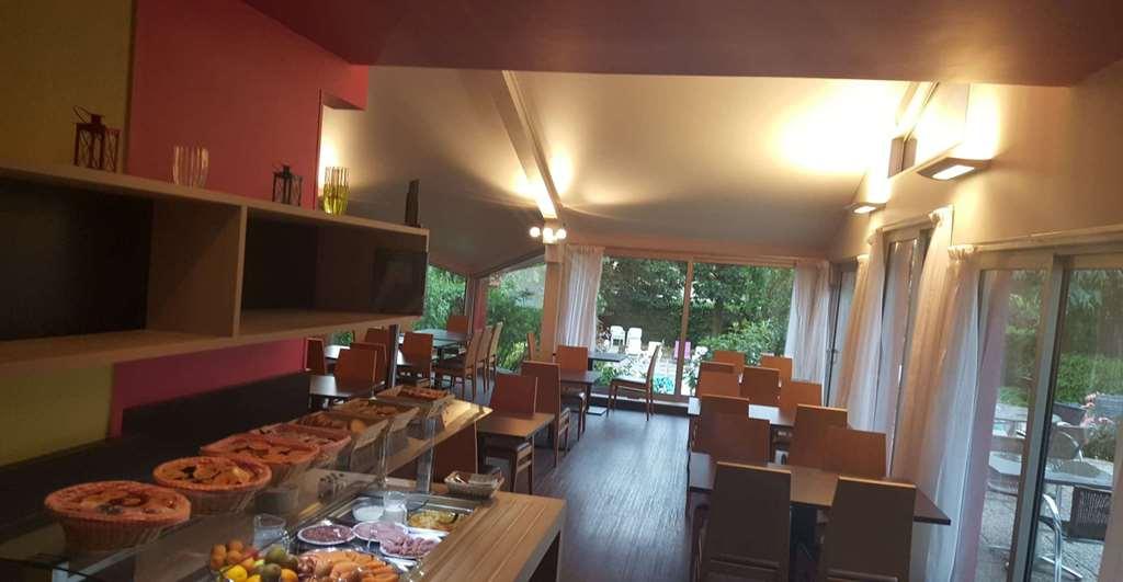 Kyriad Bourg En Bresse Restaurace fotografie